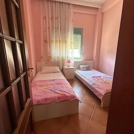 15 Min From The Sea Apartment Vlorë